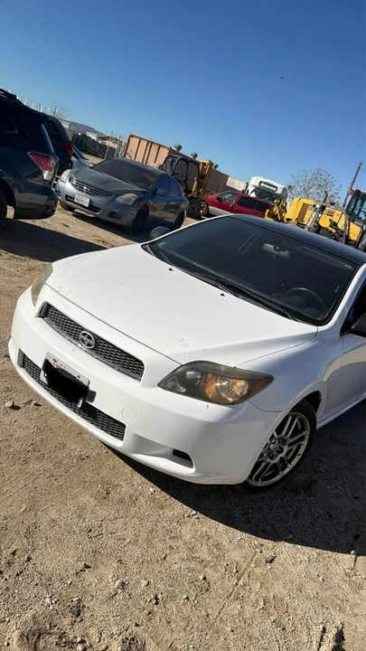 2005 Scion tC - Image 4 of 9