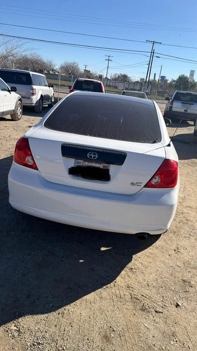 2005 Scion tC - Image 6 of 9