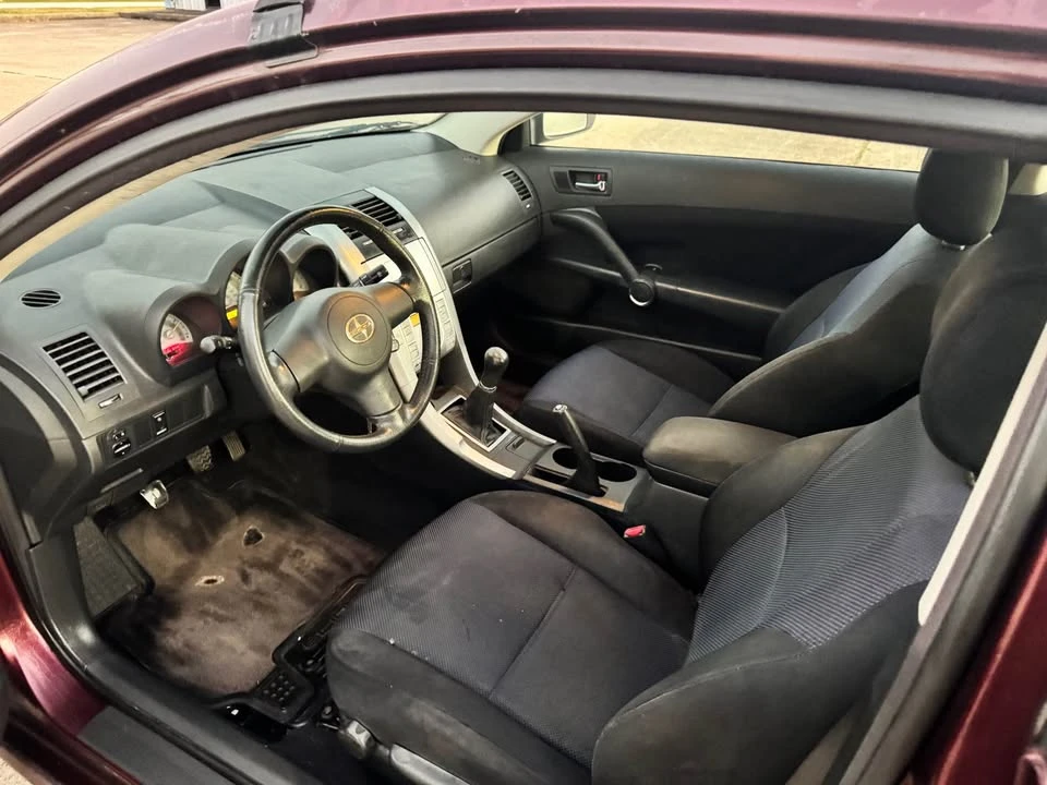 2005 Scion tC - Image 10 of 13