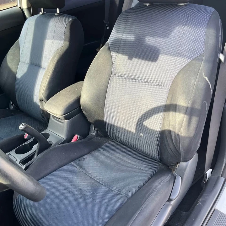 2005 Scion tC - Image 10 of 16