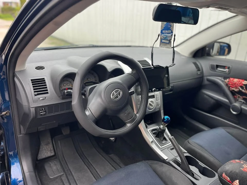 2005 Scion tC - Image 2 of 2