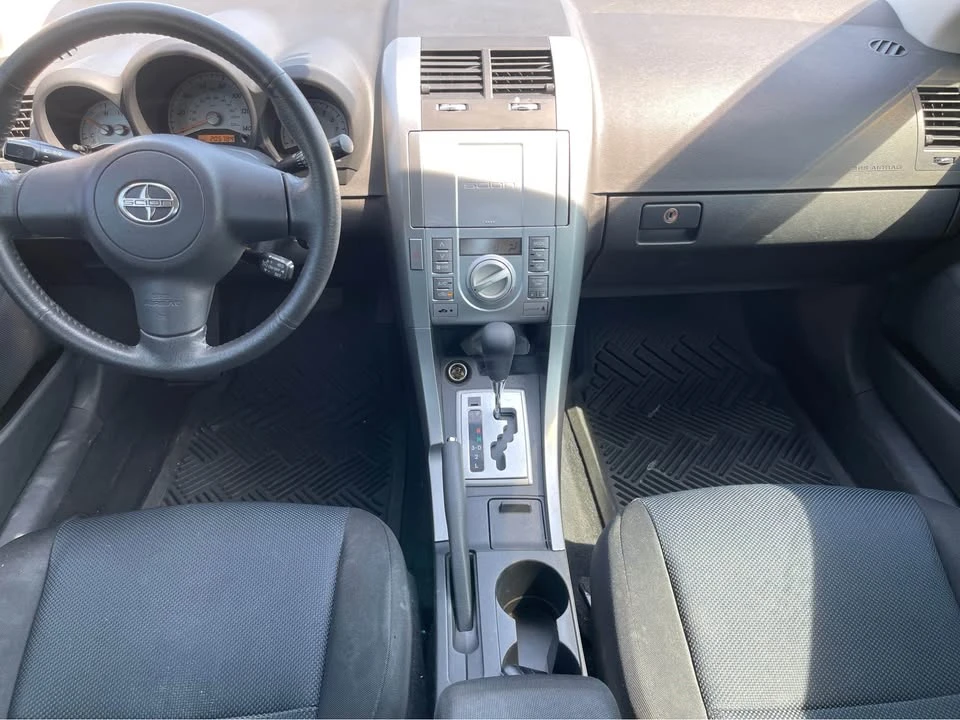 2005 Scion tC - Image 10 of 19