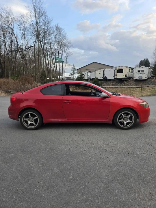 2005 Scion tC - Image 6 of 13