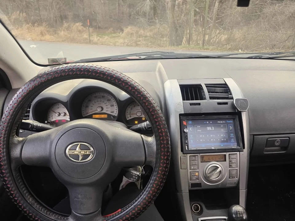 2005 Scion tC - Image 11 of 13
