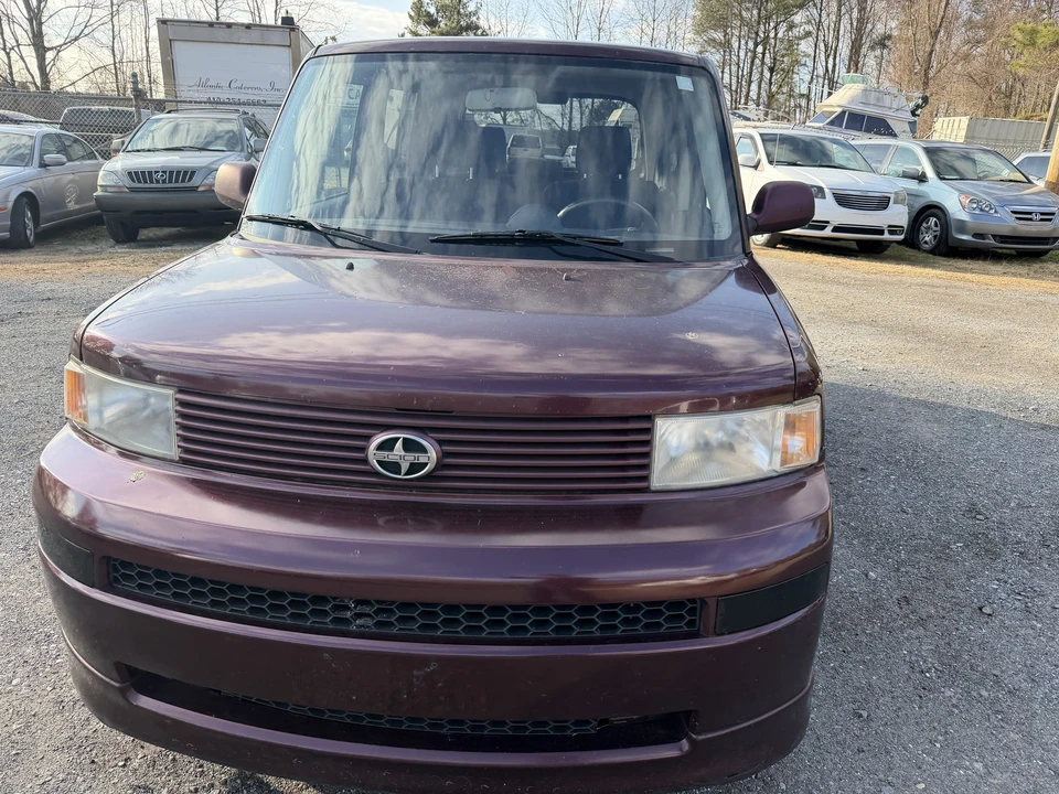 2005 Scion xB - Image 12 of 12