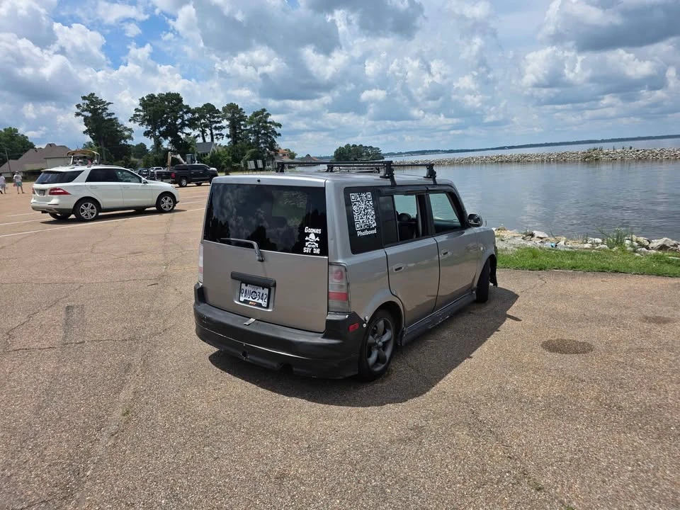 2005 Scion xB - Image 4 of 10