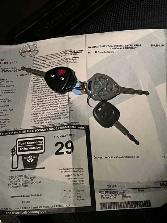 2005 Scion FR-S - Image 11 of 12