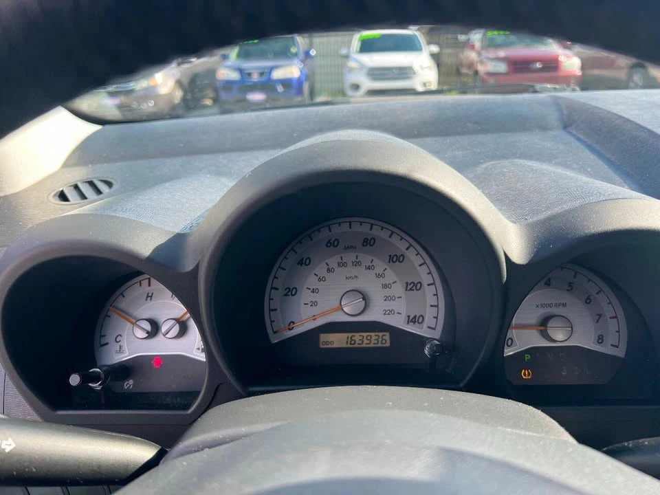 2005 Scion tC - Image 9 of 13