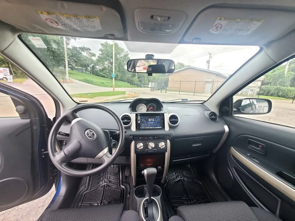 2005 Scion xA - Image 10 of 10
