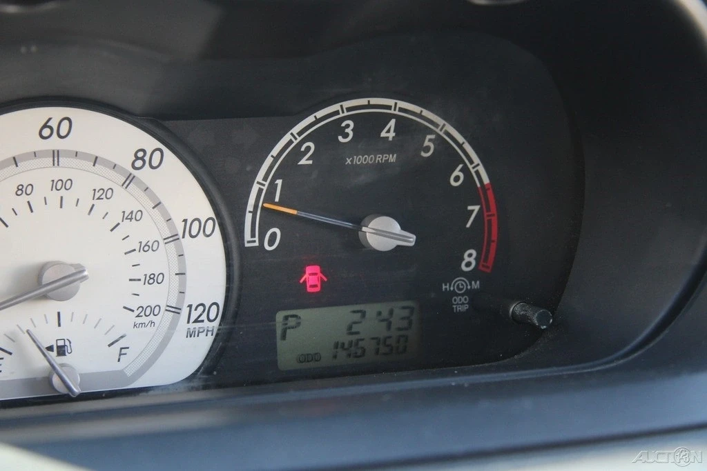2005 Scion xA - Image 15 of 21