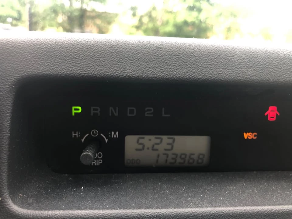 2005 Scion xB - Image 8 of 9