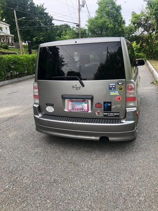 2005 Scion xB - Image 3 of 9