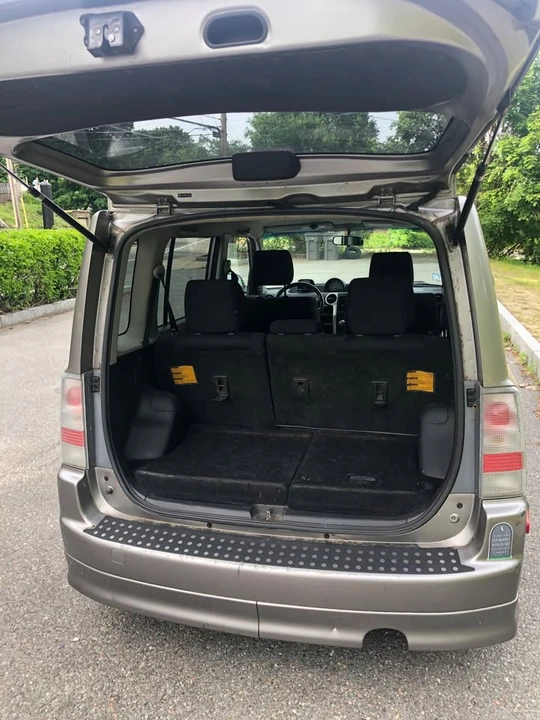 2005 Scion xB - Image 4 of 9