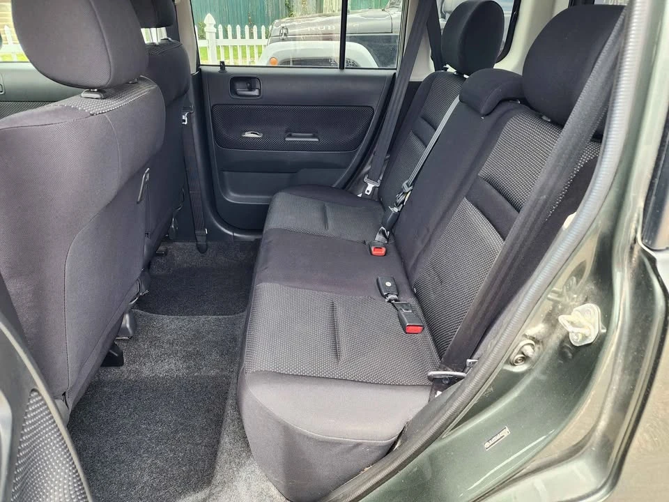 2005 Scion xB - Image 11 of 14