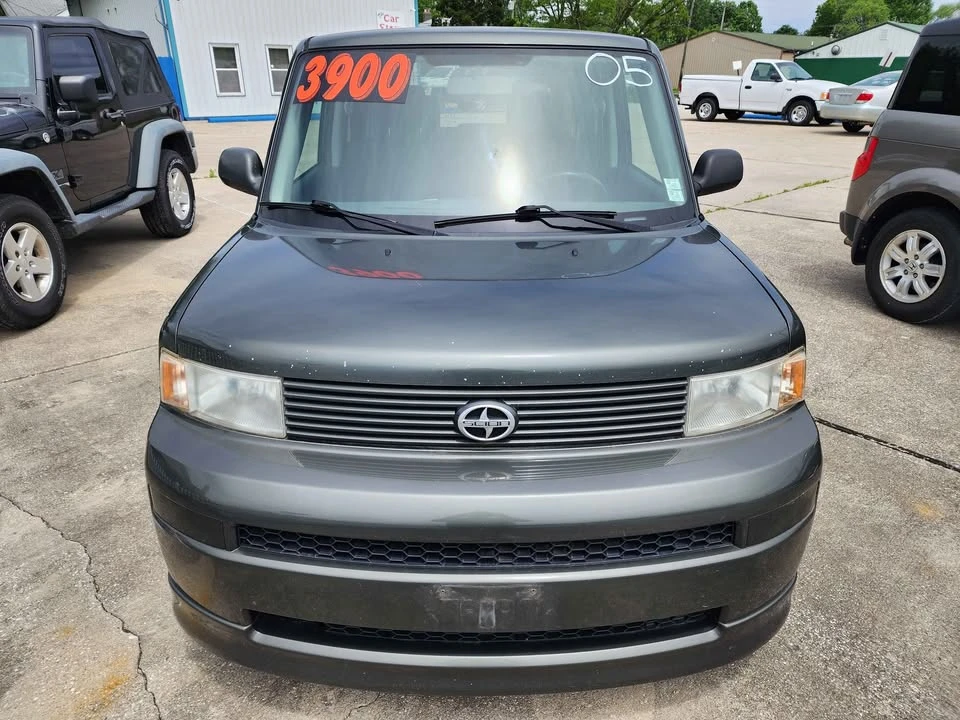 2005 Scion xB - Image 5 of 14