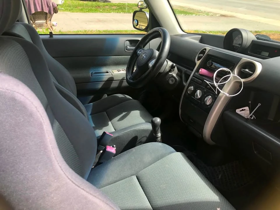2005 Scion xB - Image 15 of 15