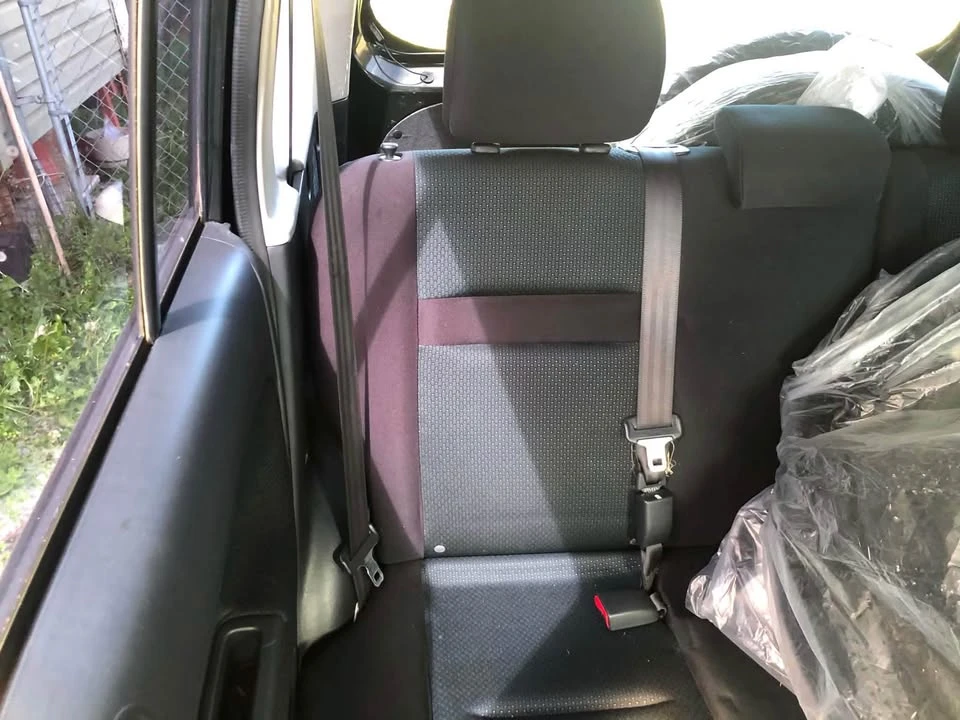 2005 Scion xB - Image 4 of 15