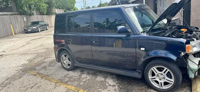 2005 Scion xB Hatchback 4D