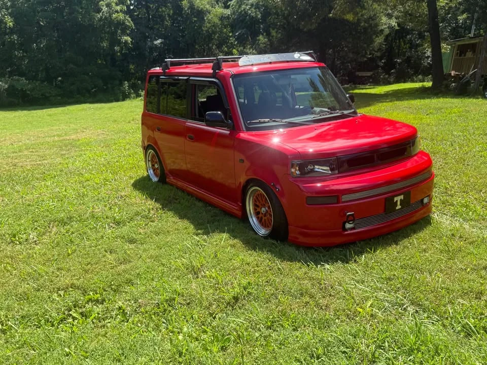 2005 Scion xB - Image 2 of 9