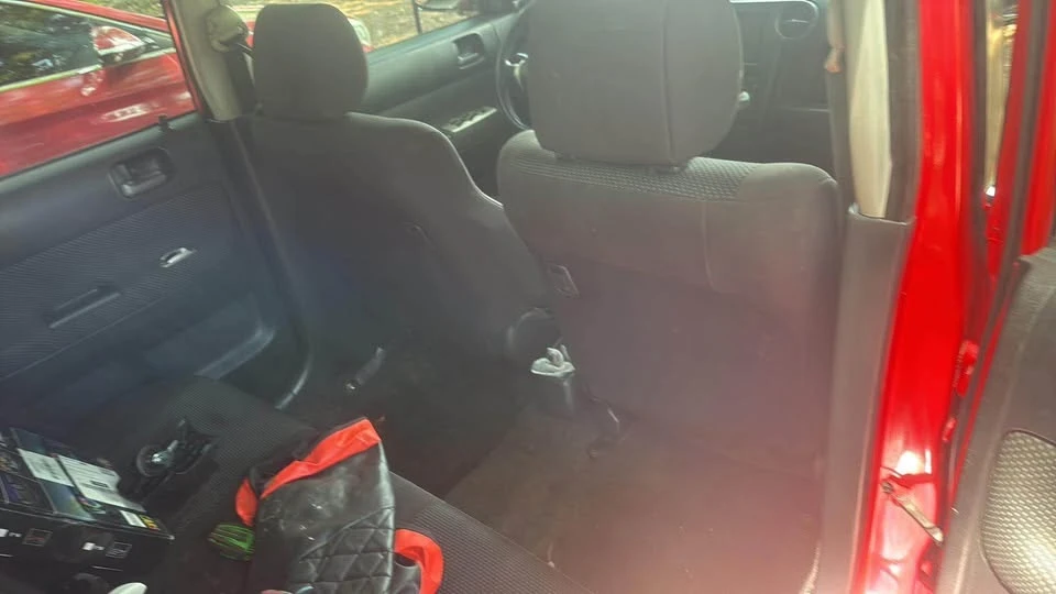 2005 Scion xB - Image 7 of 9