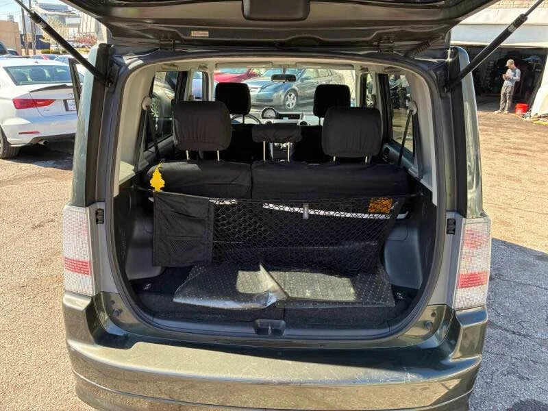 2005 Scion xB - Image 14 of 20