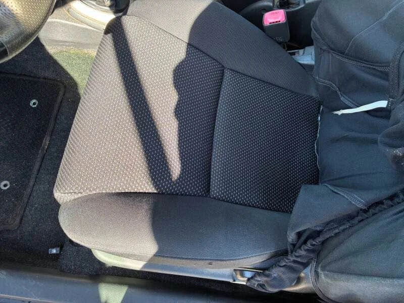 2005 Scion xB - Image 11 of 20
