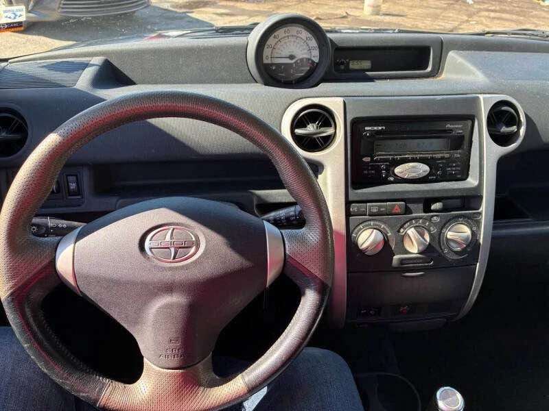 2005 Scion xB - Image 18 of 20