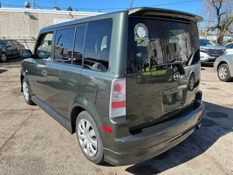 2005 Scion xB - Image 3 of 20
