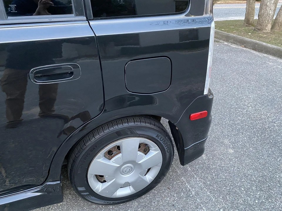 2005 Scion xB - Image 20 of 31