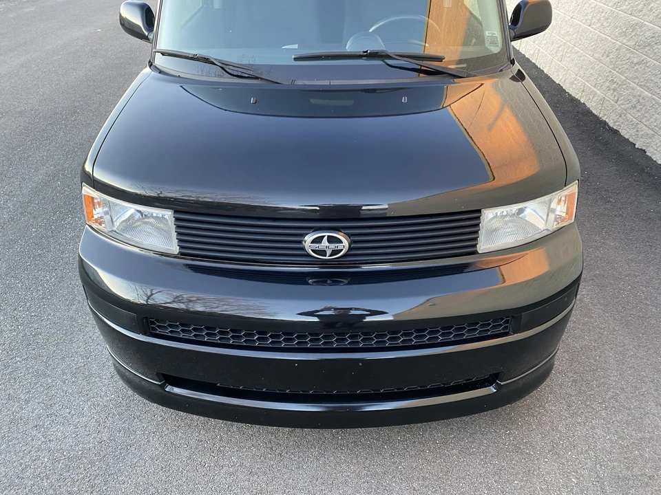 2005 Scion xB - Image 16 of 31