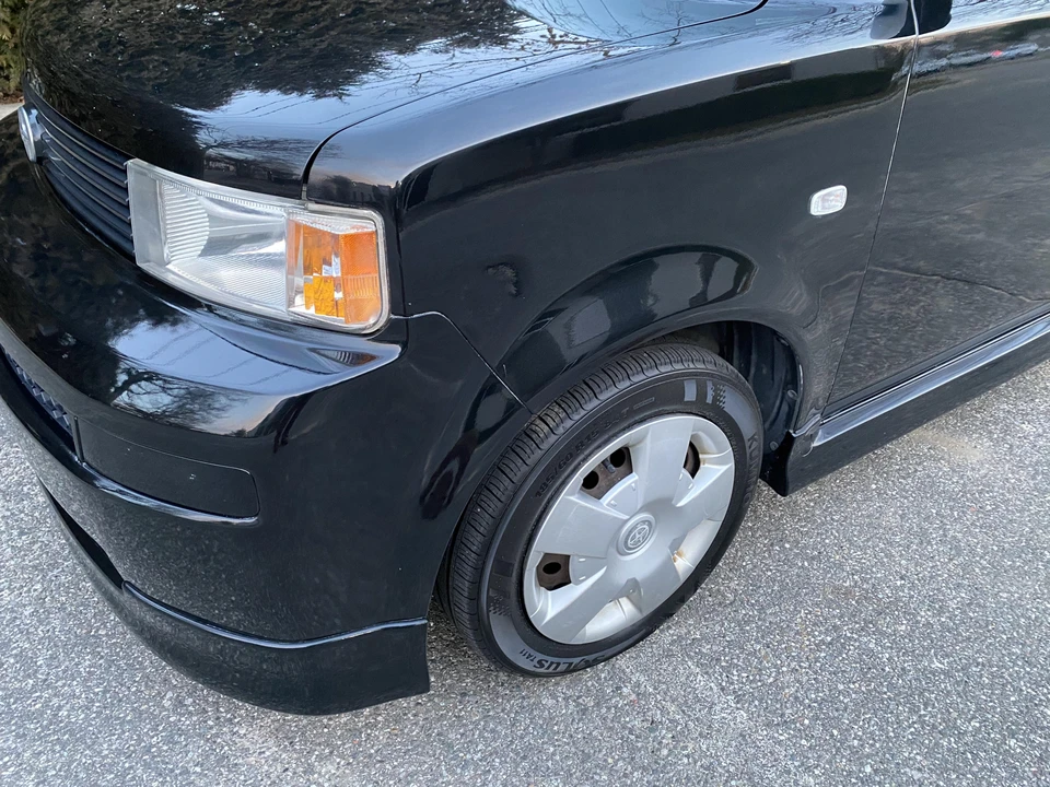 2005 Scion xB - Image 17 of 31