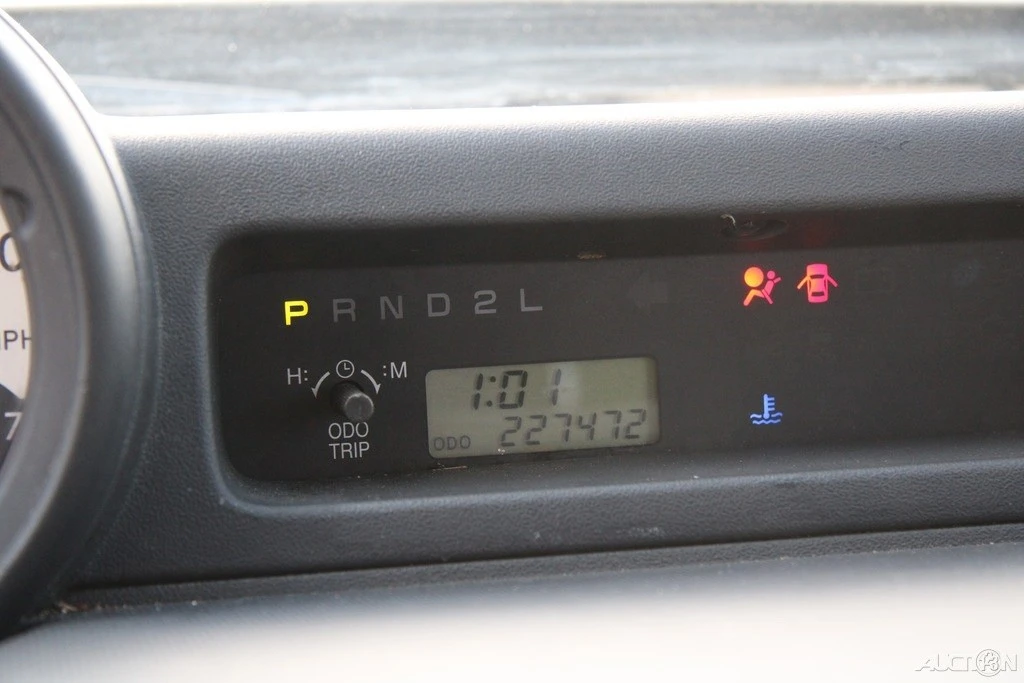 2005 Scion xB - Image 15 of 21