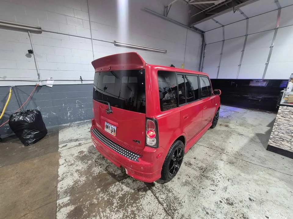 2005 Scion xB - Image 17 of 20