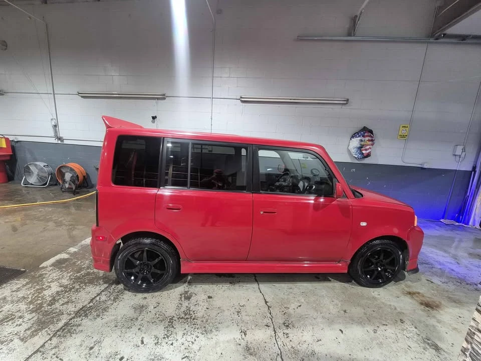 2005 Scion xB - Image 15 of 20