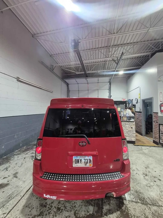 2005 Scion xB - Image 19 of 20