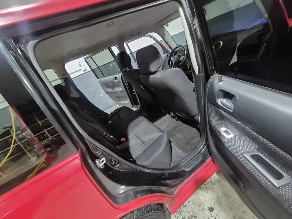 2005 Scion xB - Image 8 of 20