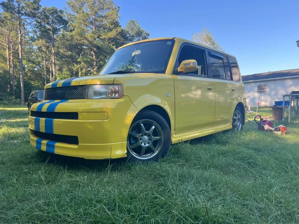 2005 Scion xB - Image 4 of 10