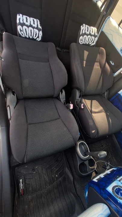2005 Scion xB - Image 13 of 20