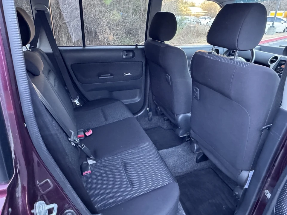 2005 Scion xB - Image 15 of 17
