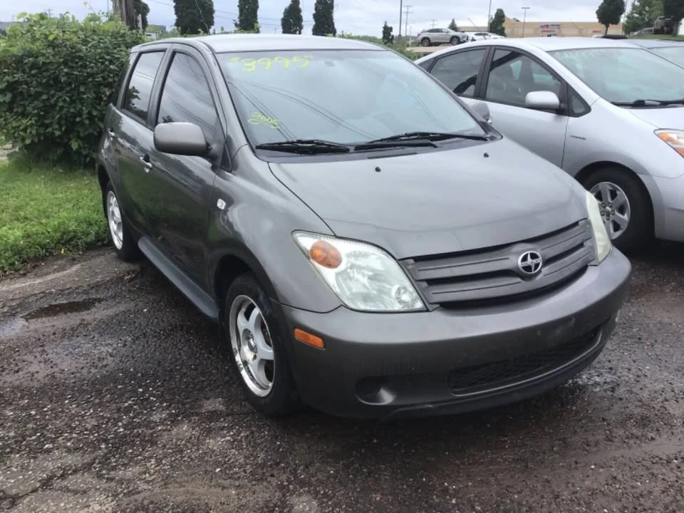 2005 Scion xA - Image 2 of 7
