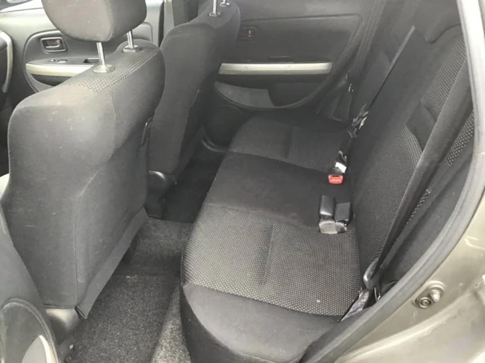 2005 Scion xA - Image 6 of 7