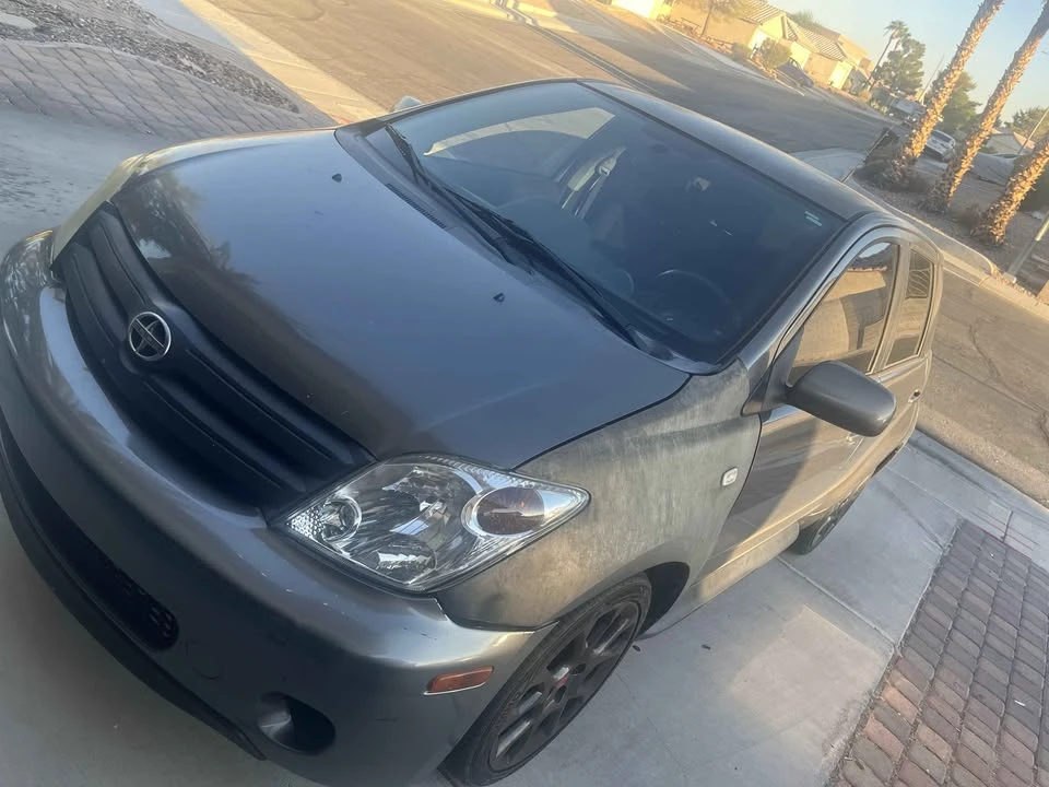 2005 Scion xA - Image 2 of 6