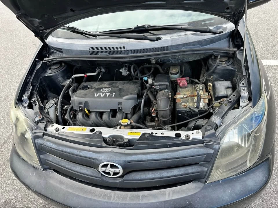 2005 Scion xA - Image 10 of 10