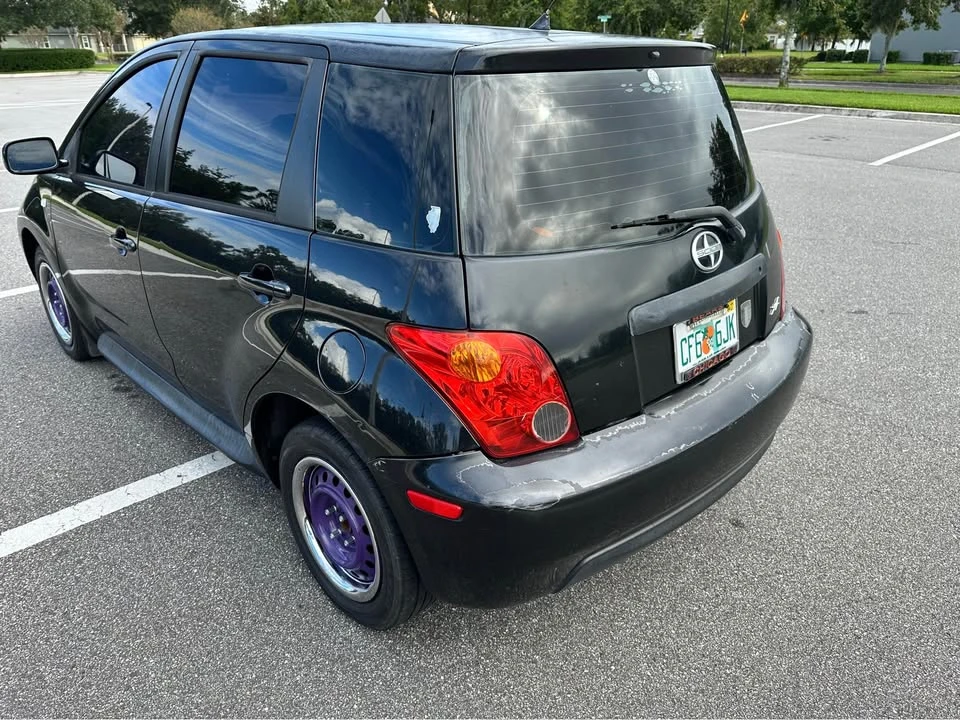 2005 Scion xA - Image 2 of 10