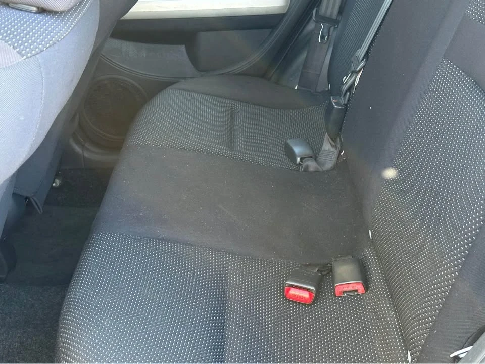 2005 Scion xA - Image 9 of 9