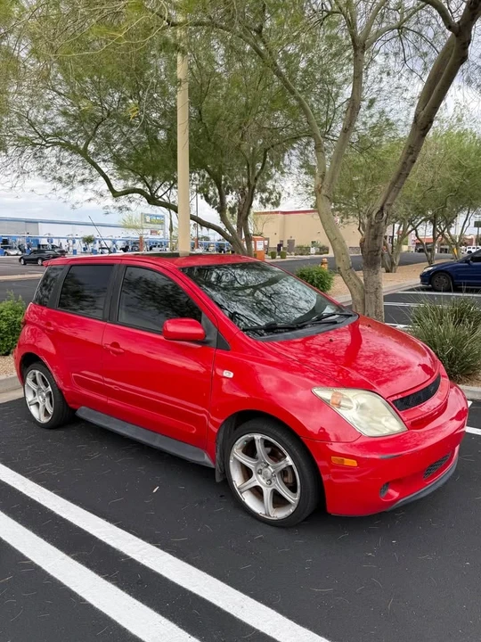 2005 Scion xA - Image 2 of 13