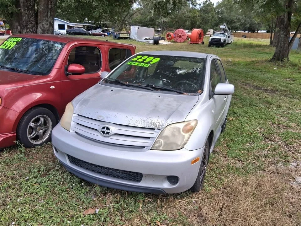 2005 Scion xA - Image 2 of 9
