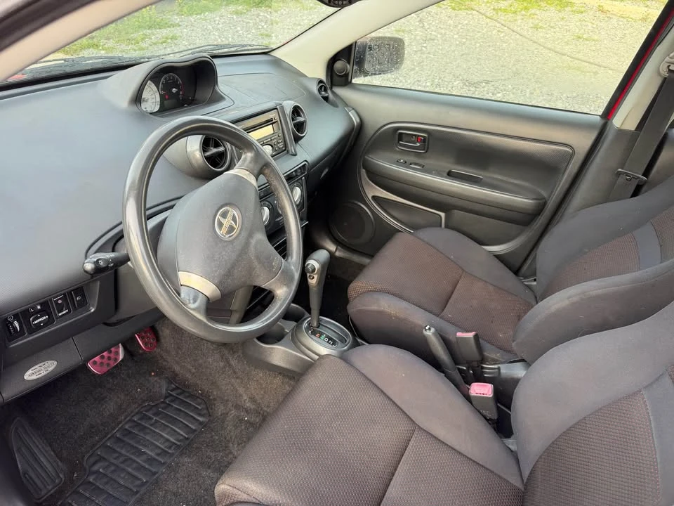 2005 Scion xA - Image 3 of 6