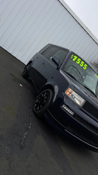 2005 Scion xB - Image 3 of 17