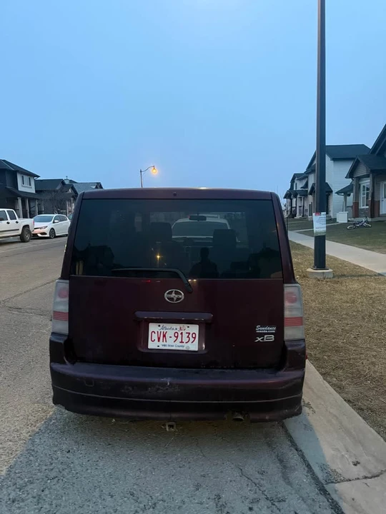 2005 Scion xB - Image 3 of 7